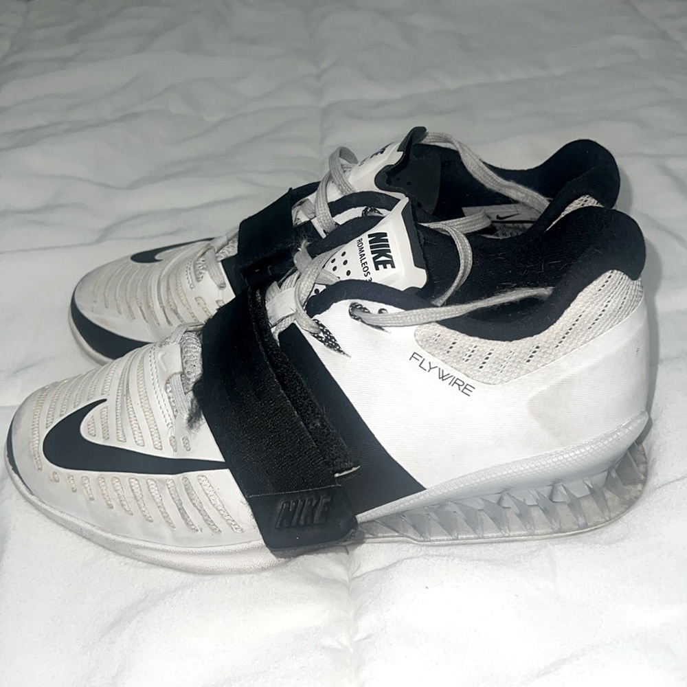Nike Romaleos 3 weightlifting shoes women’s white and black
